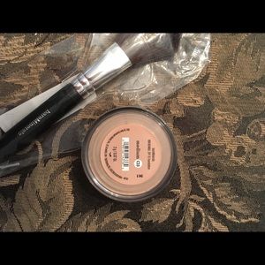 BareEssentials Mineral Veil